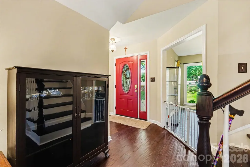 141 32nd Avenue NW Hickory NC 28601