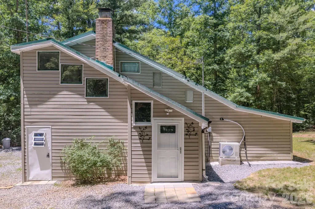 2455 Whisper Wind Lane Morganton NC 28655