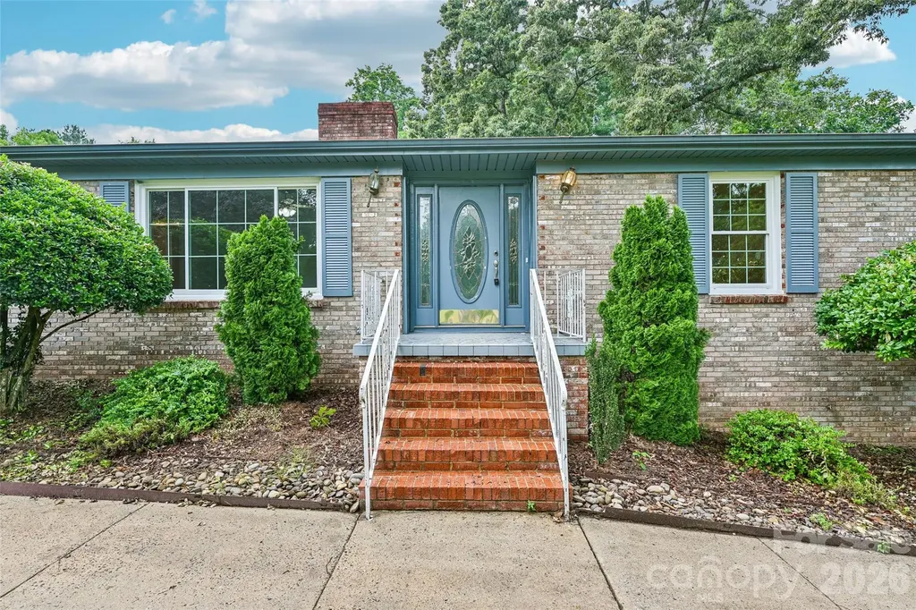 Shelby NC, 1621 N Oak Drive