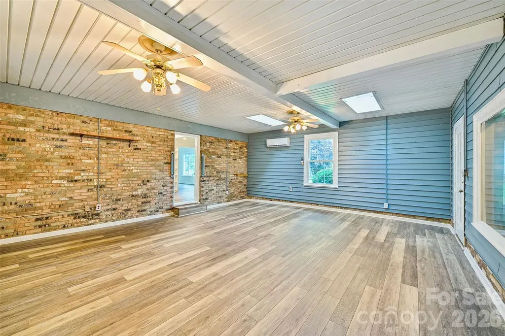 1621 N Oak Drive Shelby NC 28150
