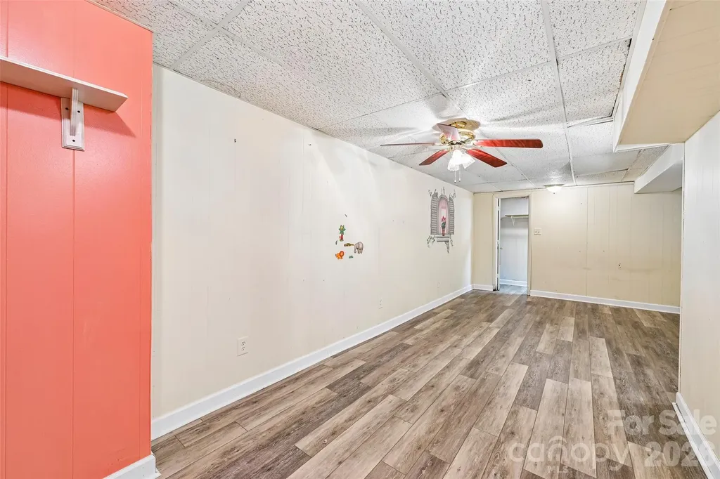1621 N Oak Drive Shelby NC 28150
