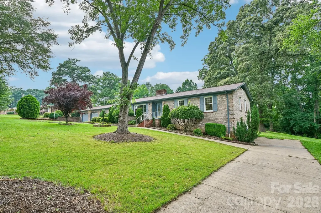 1621 N Oak Drive Shelby NC 28150