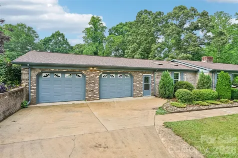 1621 N Oak Drive Shelby NC 28150