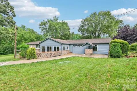 1621 N Oak Drive Shelby NC 28150