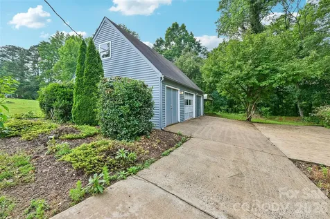 1621 N Oak Drive Shelby NC 28150