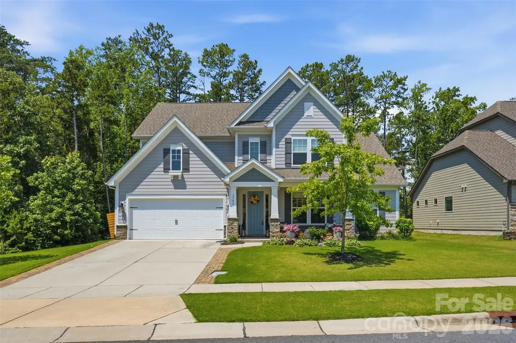 15611 Walnut Hill Drive Charlotte NC 28278