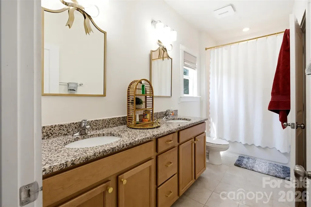 15611 Walnut Hill Drive Charlotte NC 28278
