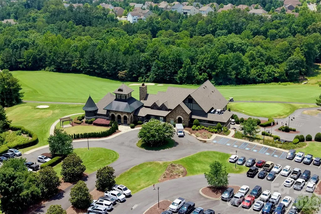 15611 Walnut Hill Drive Charlotte NC 28278