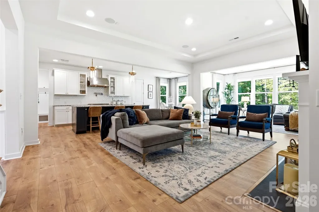 15611 Walnut Hill Drive Charlotte NC 28278