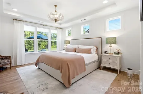15611 Walnut Hill Drive Charlotte NC 28278