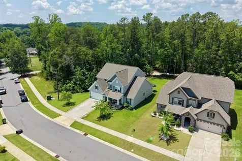 15611 Walnut Hill Drive Charlotte NC 28278