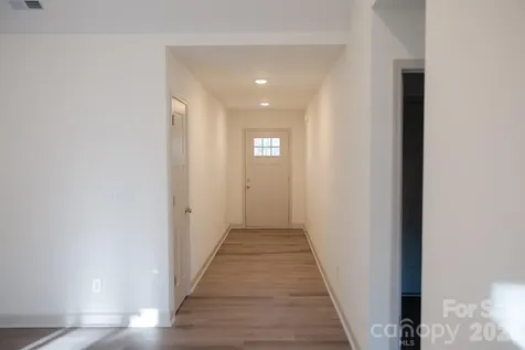 1254 Rainbow Circle Catawba SC 29704