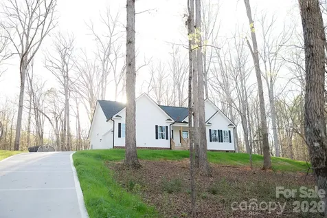 1254 Rainbow Circle Catawba SC 29704