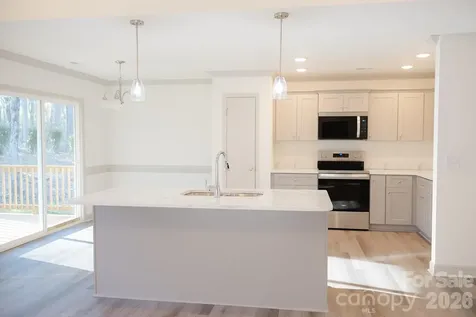 1254 Rainbow Circle Catawba SC 29704