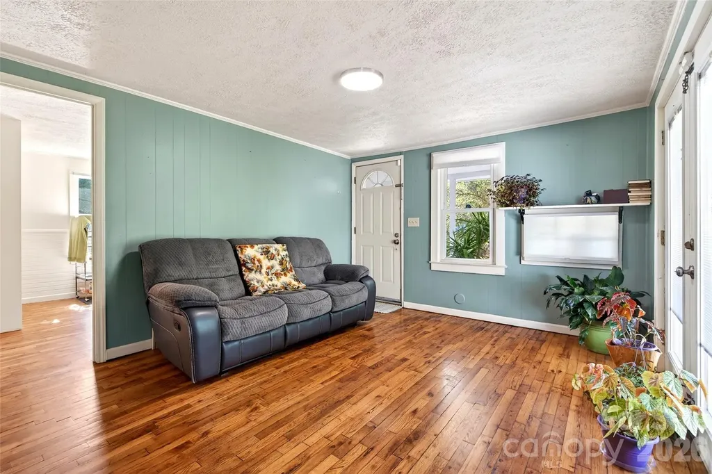 119 Seagle Street Marion NC 28752