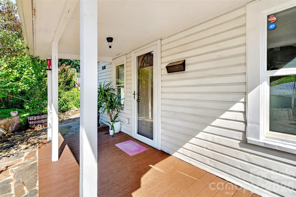 119 Seagle Street Marion NC 28752