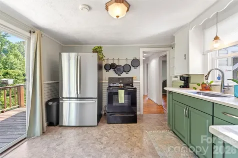 119 Seagle Street Marion NC 28752