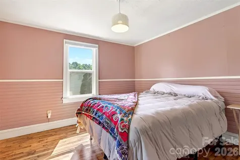 119 Seagle Street Marion NC 28752