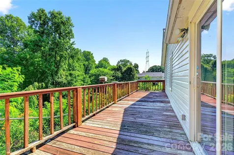 119 Seagle Street Marion NC 28752