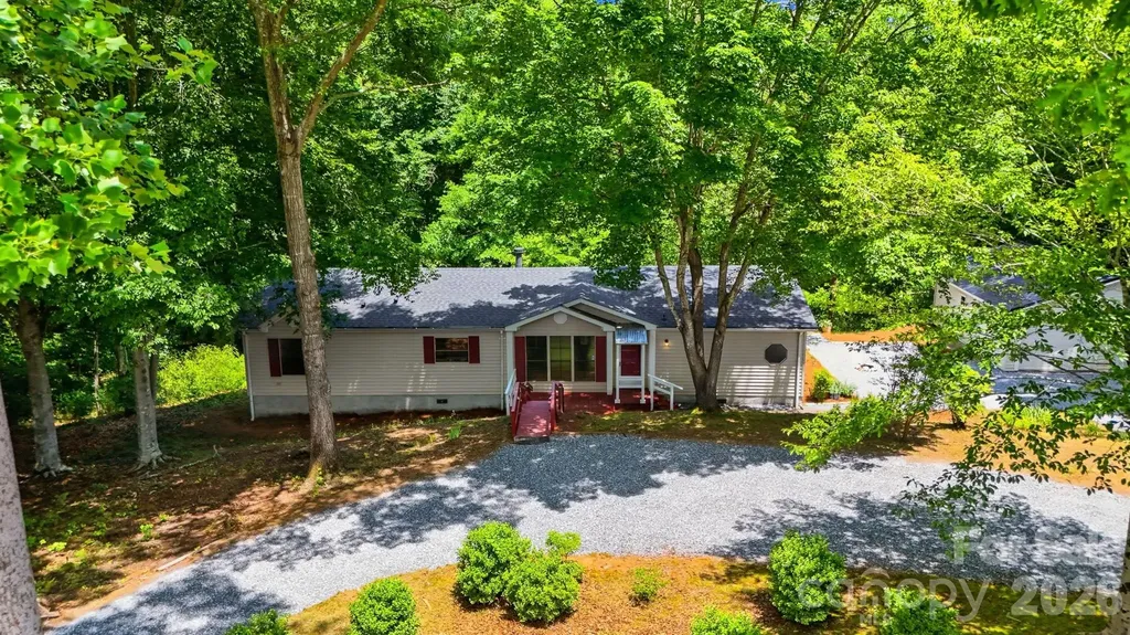 4944 Largo Court Conover NC 28613
