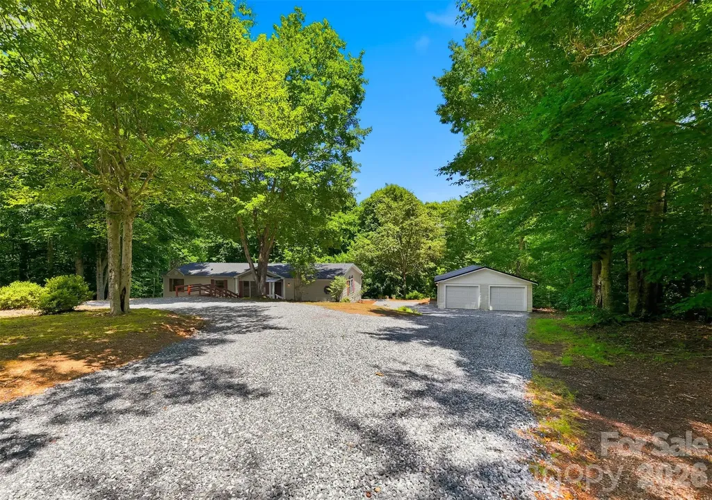 4944 Largo Court Conover NC 28613