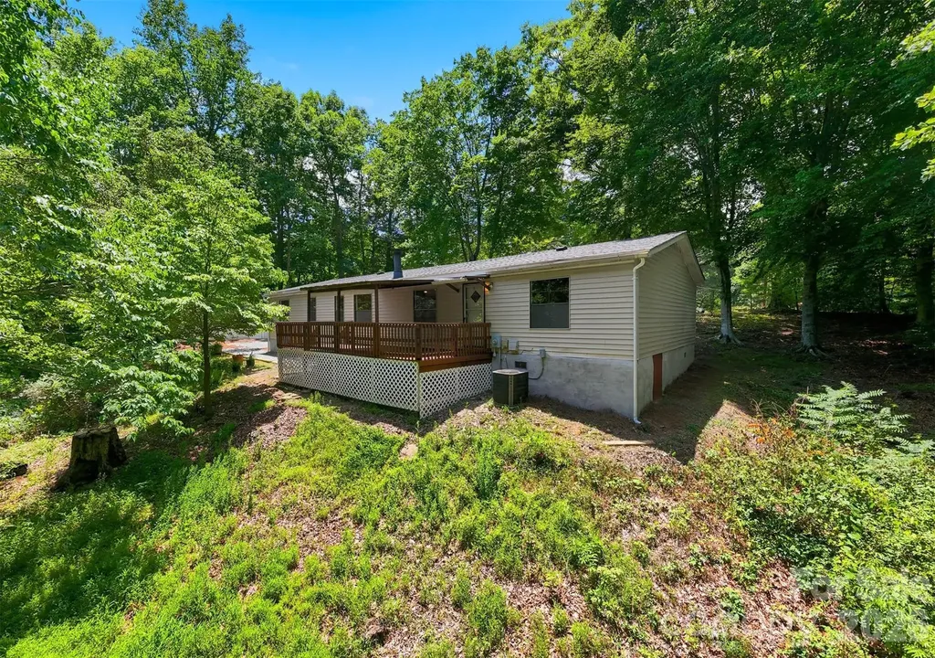 4944 Largo Court Conover NC 28613