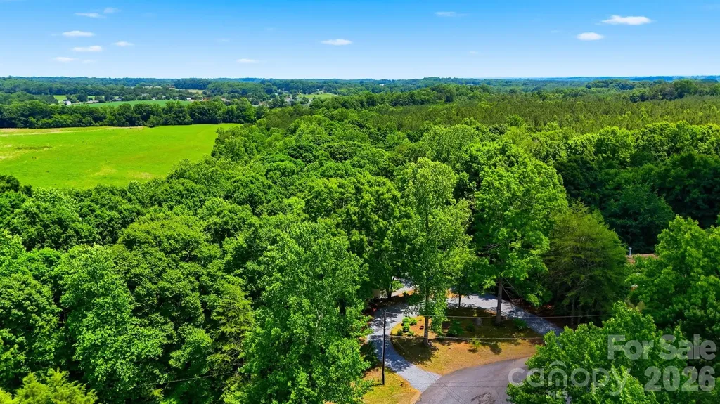 4944 Largo Court Conover NC 28613