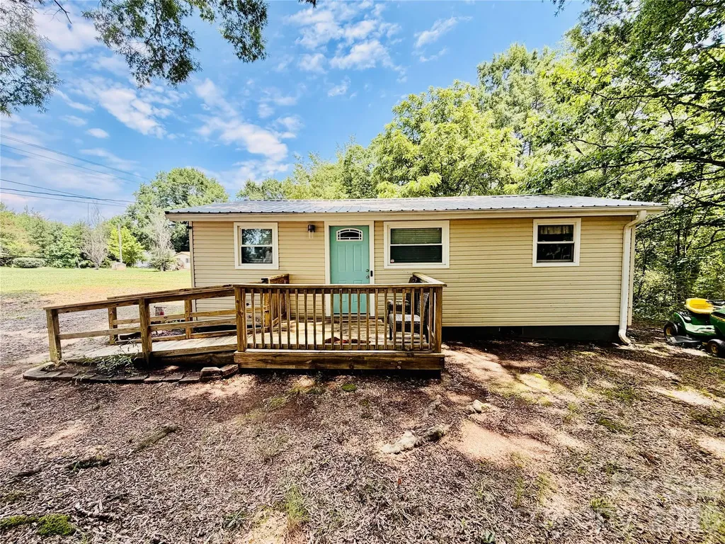 68 Doc Stokes Drive Taylorsville NC 28681