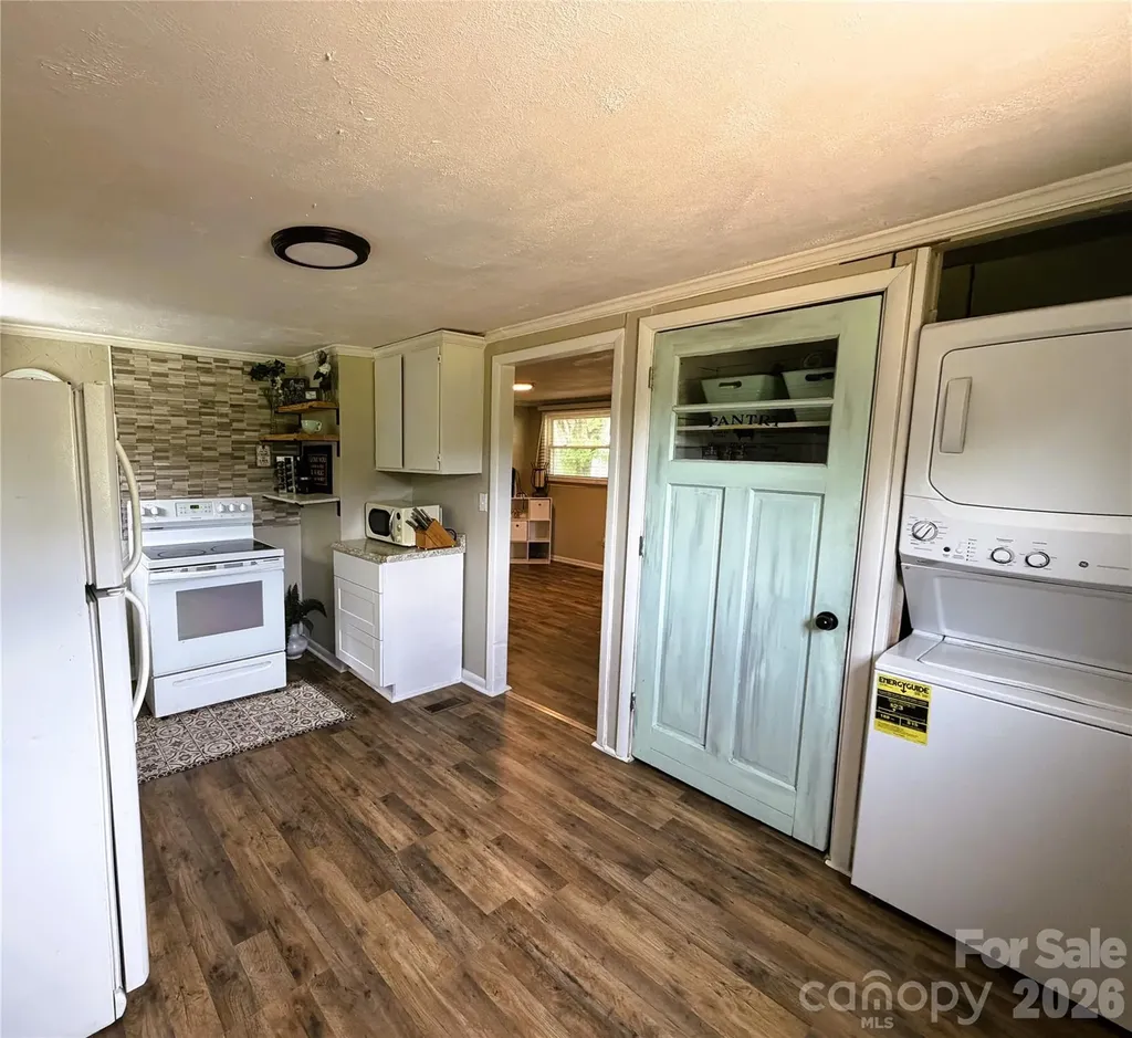 68 Doc Stokes Drive Taylorsville NC 28681