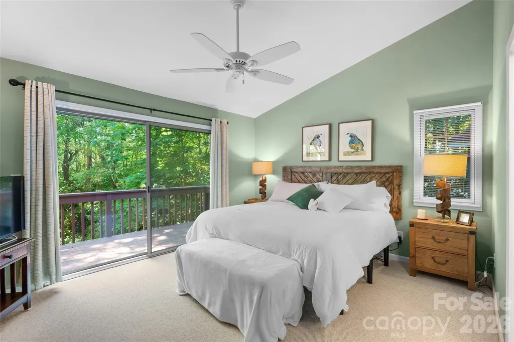 522 Toxaway Court Lake Toxaway NC 28747