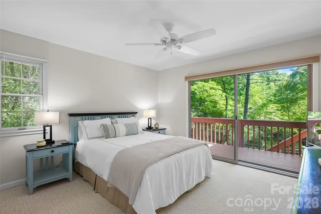 522 Toxaway Court Lake Toxaway NC 28747