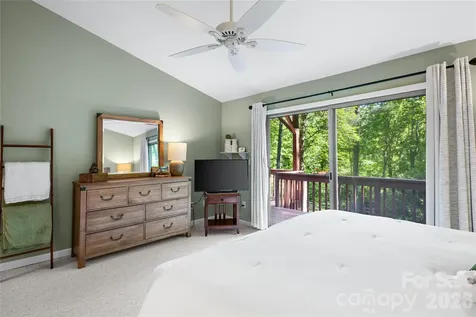 522 Toxaway Court Lake Toxaway NC 28747