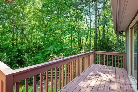 522 Toxaway Court Lake Toxaway NC 28747