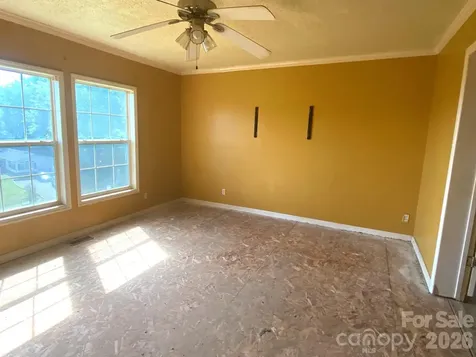 39 Henry White Lane Leicester NC 28748