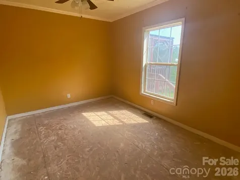 39 Henry White Lane Leicester NC 28748