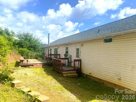 39 Henry White Lane Leicester NC 28748