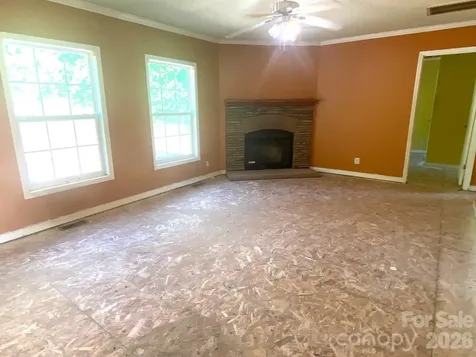 39 Henry White Lane Leicester NC 28748