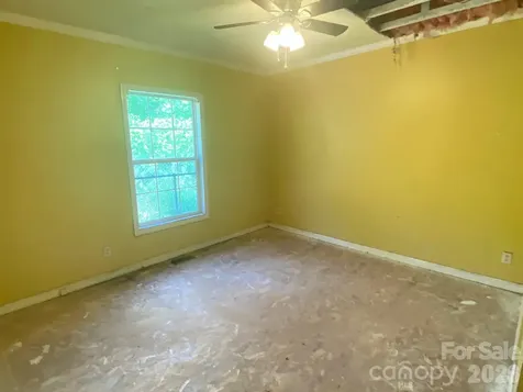 39 Henry White Lane Leicester NC 28748