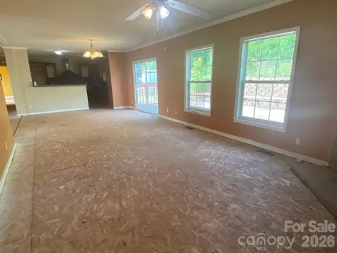 39 Henry White Lane Leicester NC 28748