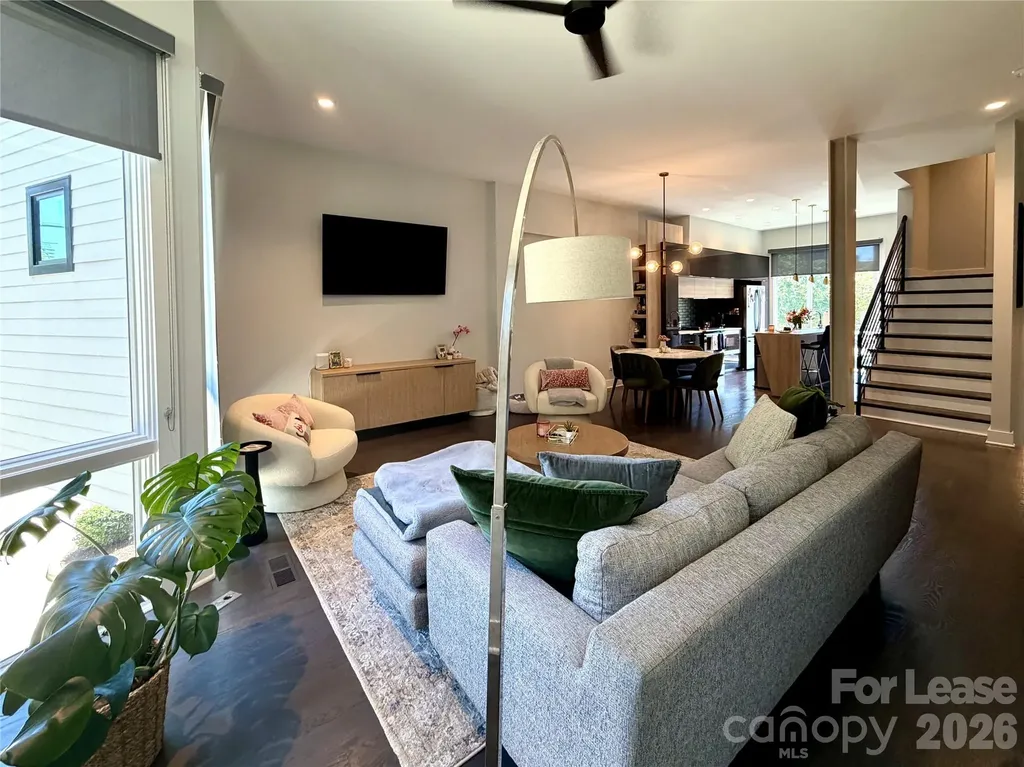 1070 Kenilworth Avenue Charlotte NC 28204