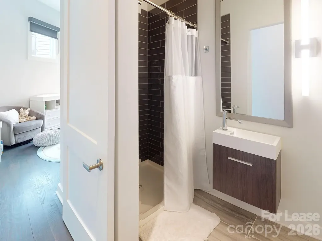 1070 Kenilworth Avenue Charlotte NC 28204