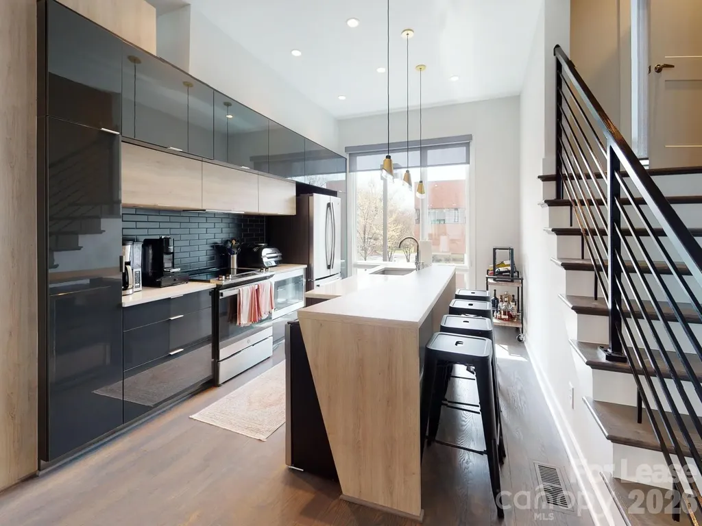 1070 Kenilworth Avenue Charlotte NC 28204