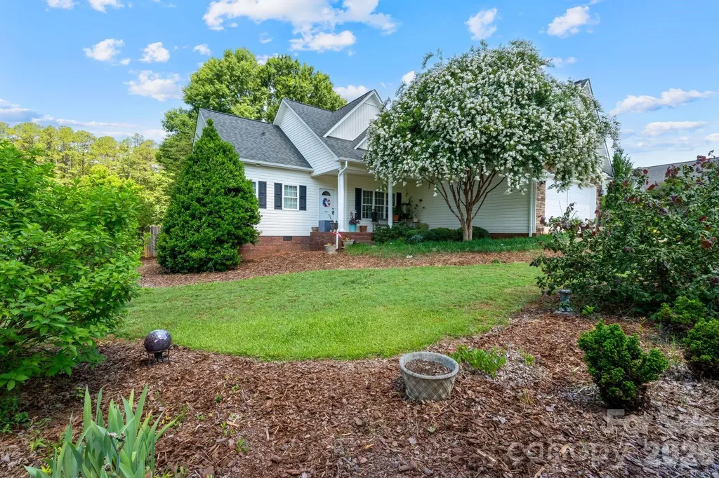 1621 Herbie Circle Newton NC 28658