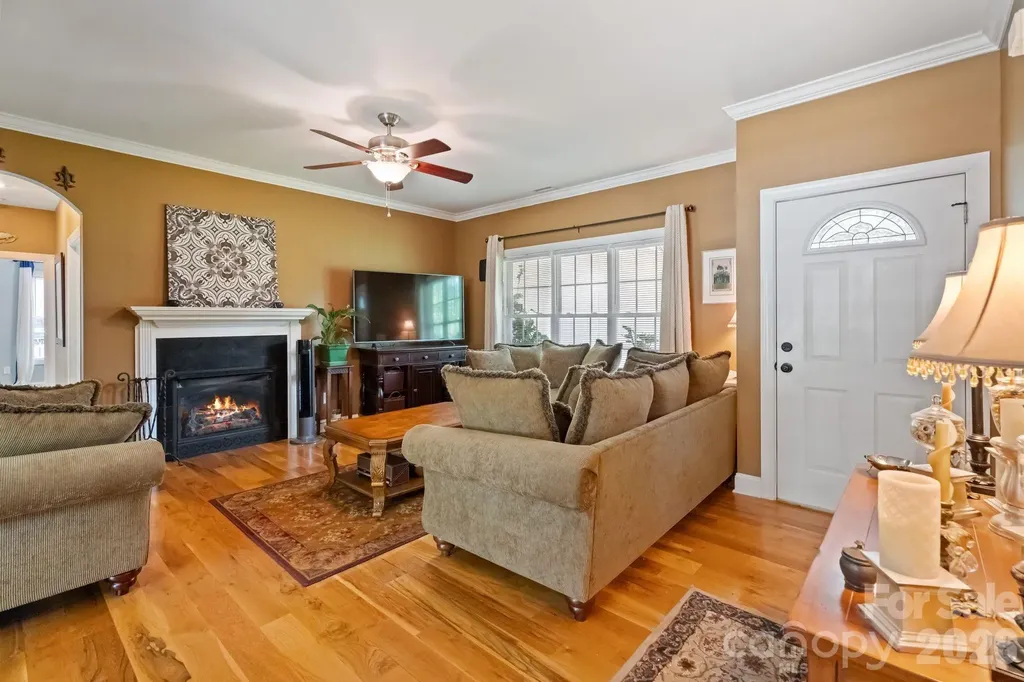 1621 Herbie Circle Newton NC 28658