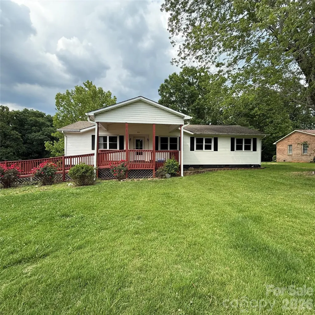 210 Bleynat Street NE Valdese NC 28690