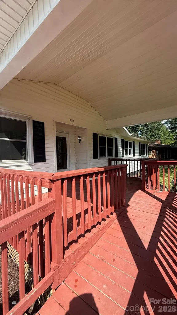 210 Bleynat Street NE Valdese NC 28690
