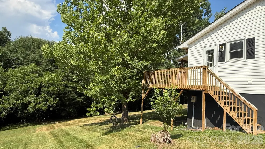 210 Bleynat Street NE Valdese NC 28690