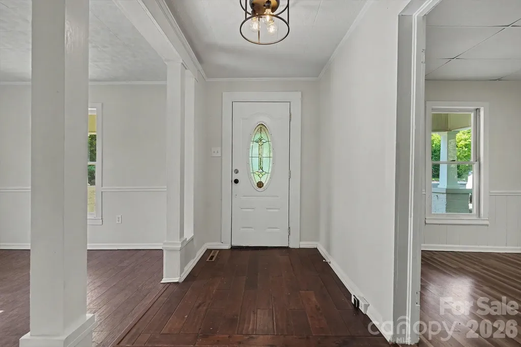 1402 1st Avenue Place NW Hickory NC 28601
