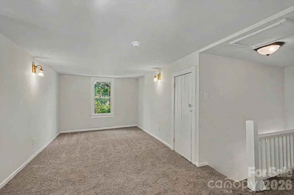 1402 1st Avenue Place NW Hickory NC 28601