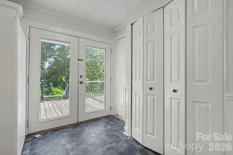 1402 1st Avenue Place NW Hickory NC 28601